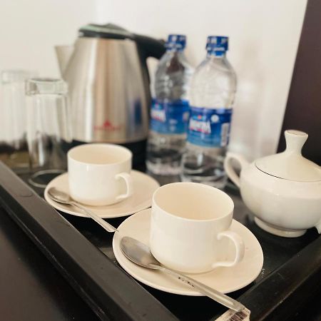 Aradhana Airport Transit Hotel 卡图纳耶克 外观 照片
