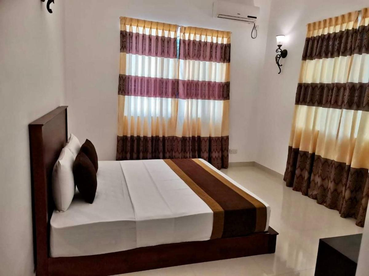 Aradhana Airport Transit Hotel 卡图纳耶克 外观 照片