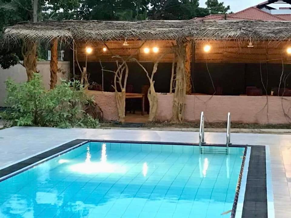 Aradhana Airport Transit Hotel 卡图纳耶克 外观 照片