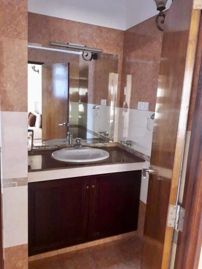 Aradhana Airport Transit Hotel 卡图纳耶克 外观 照片