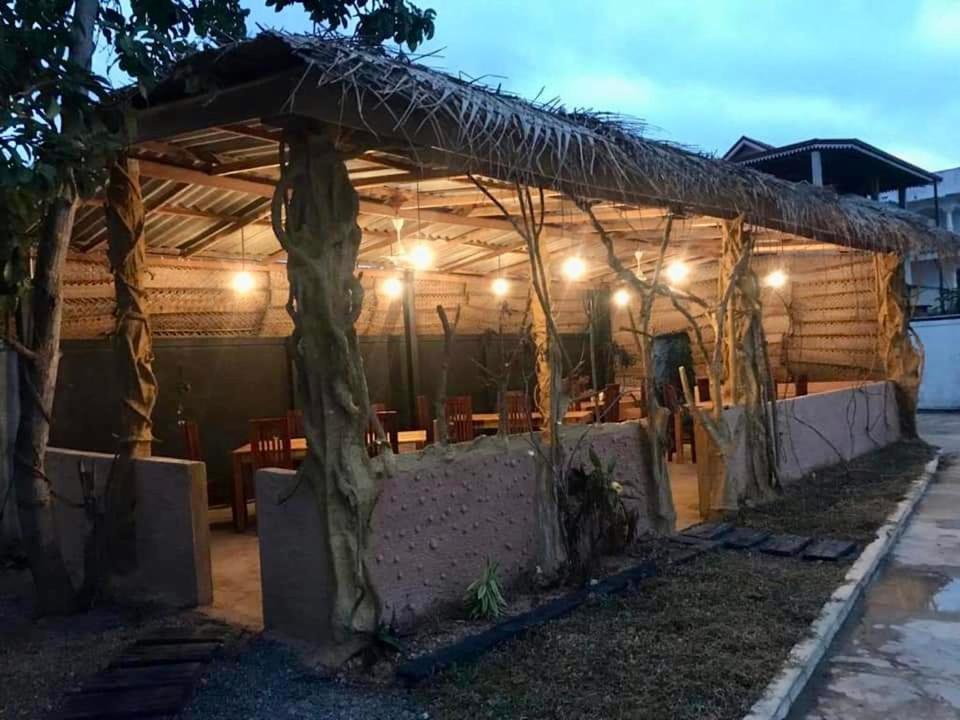 Aradhana Airport Transit Hotel 卡图纳耶克 外观 照片