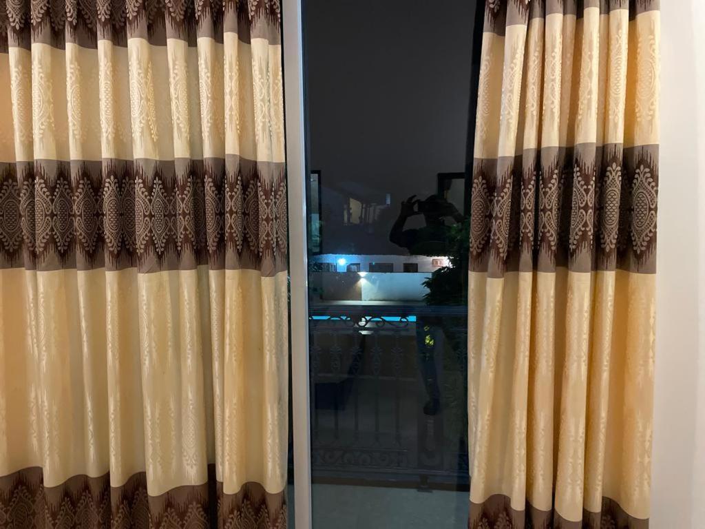 Aradhana Airport Transit Hotel 卡图纳耶克 外观 照片
