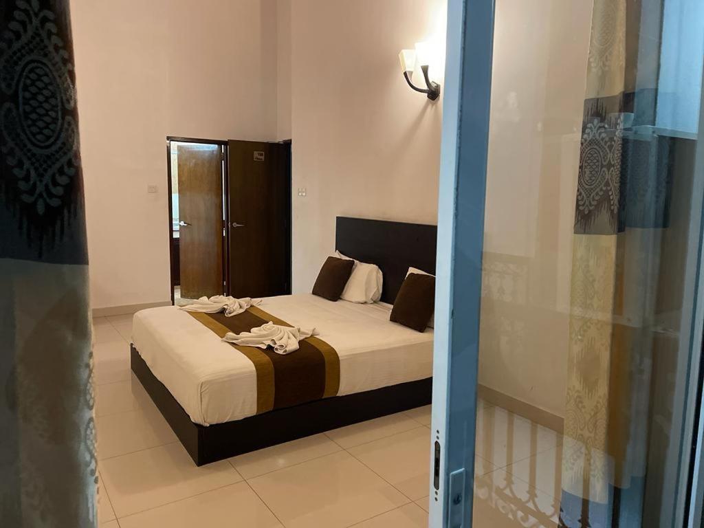 Aradhana Airport Transit Hotel 卡图纳耶克 外观 照片